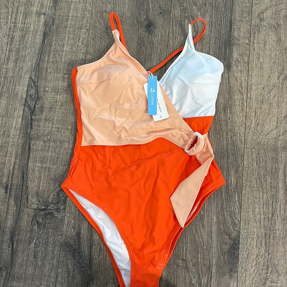 Cupshe swimsuit sz L